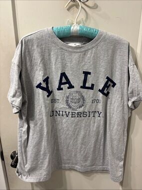 H&M Light Gray Tee with Navy Yale Graphic